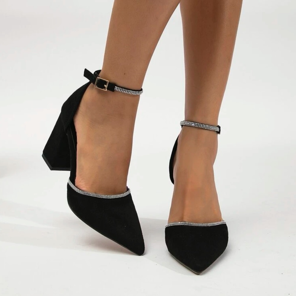 Black pump heels
